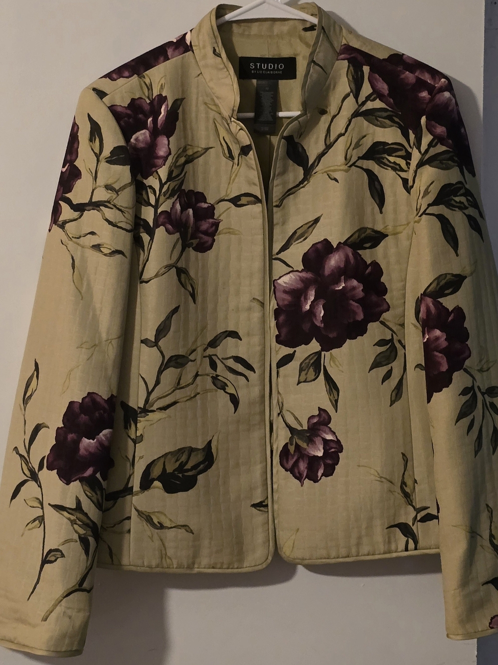 Liz Claiborne Light Green Floral Quilted Blazer with Purple Blooms